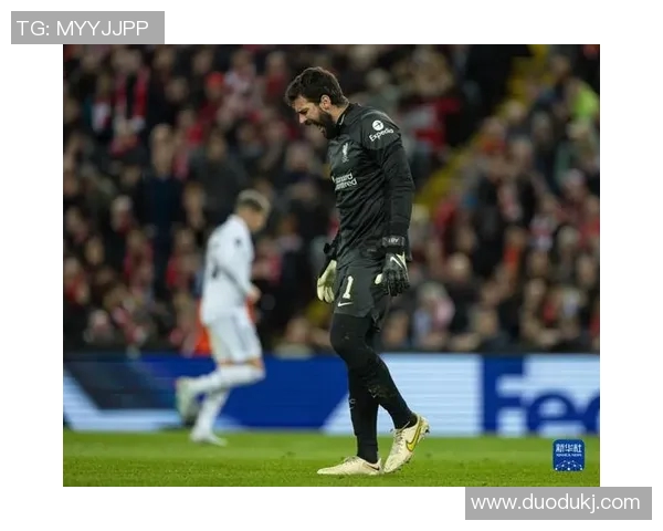 维尼修斯豪言欧冠成就帕雷德斯反击以世界杯和美洲杯为荣